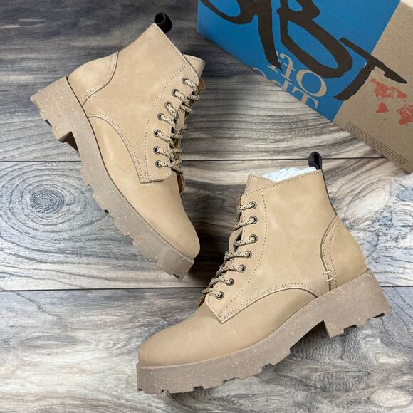 NIB OTBT Immerse 8M Lace Up Boots Combat Booties Beige Nubuck Made In Portugal - Picture 3 of 11